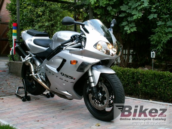 2003 Triumph Daytona 955i photo